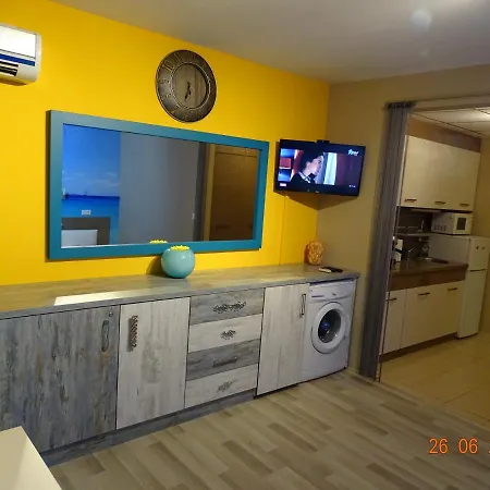 Bay Apartgaliayani * פומורי