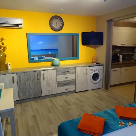 Bay Apartgaliayani דירה