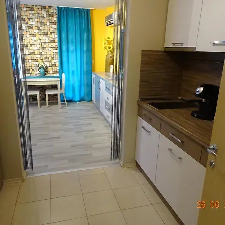Bay Apartgaliayani דירה *
